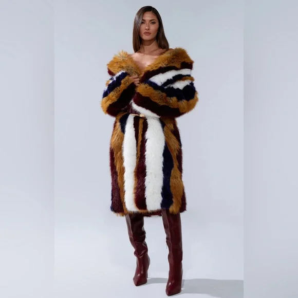 NWT AKIRA Striped Faux Fur Coat 1X/2X - Picture 5 of 11